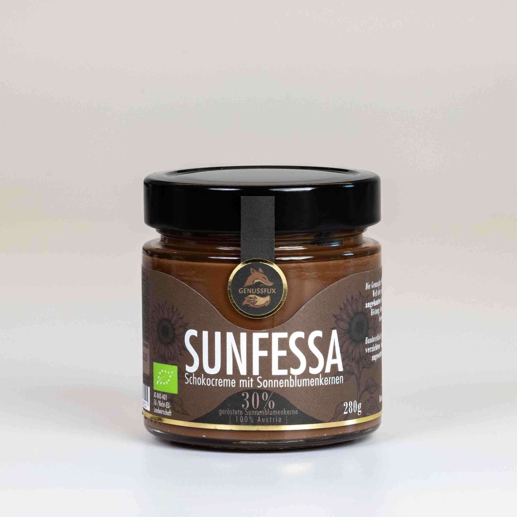 Genussfux Sunfessa Schokocreme (280 g) mit 30 % gerösteten Bio-Sonnenblumenkernen, palmölfrei und handgemacht in Österreich – Vorderansicht des Glases